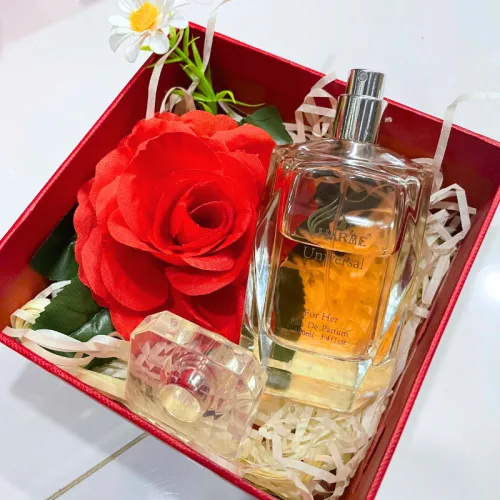 Set Hộp Quà Tặng Nước Hoa Nữ Charme Universal 100ml