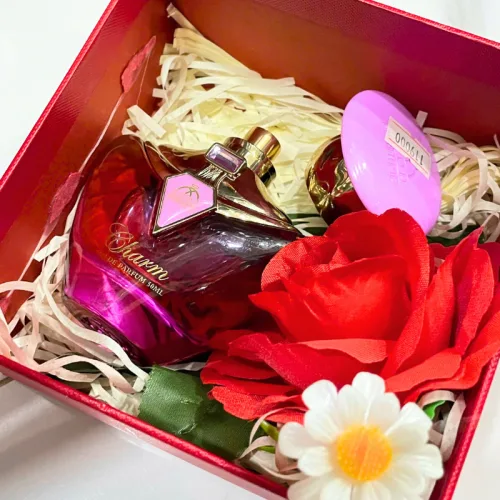 Set Hộp Quà Tặng Nước Hoa Nữ Good Charme Charm 50ml - Hộp Hoa Rơm Nhiều Màu
