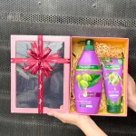 Set Quà Tặng Dầu Gội & Dầu Xả Palmolive Naturals Silky Straight (Set Màu Tím)