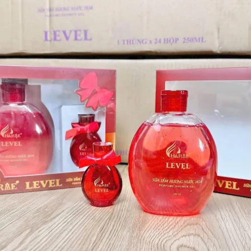 Set Quà Tặng Sữa Tắm Nước Hoa Charme Level 250ml + Nước Hoa Charme Level