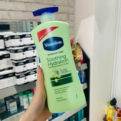 Sữa Dưỡng Thể Vaseline Intensive Care Soothing Hydration Màu Xanh Lá 725ml - Hàng Xách Tay