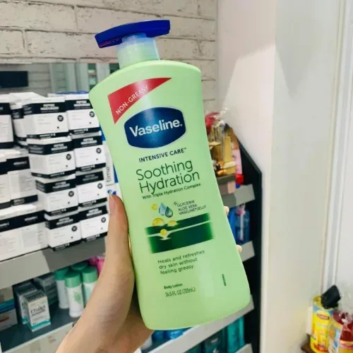 Sữa Dưỡng Thể Vaseline Intensive Care Soothing Hydration Màu Xanh Lá 725ml - Hàng Xách Tay