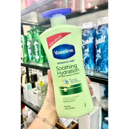 Sữa Dưỡng Thể Vaseline Intensive Care Soothing Hydration Màu Xanh Lá 725ml - Hàng Xách Tay