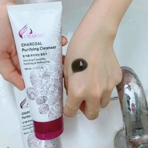 Sữa Rửa Mặt Than Hoạt Tính Charme Charcoal Purifying Cleanser