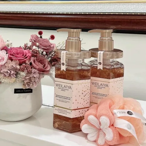 Sữa Tắm Trắng Da Cánh Hoa Hồng Weilaiya Damask 450ml Chính Hãng