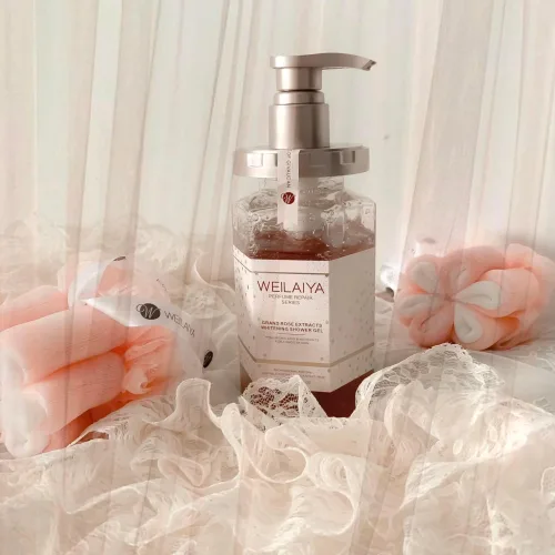 Sữa Tắm Trắng Da Cánh Hoa Hồng Weilaiya Damask 450ml Chính Hãng