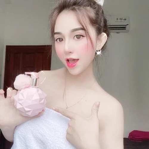 Sữa Tắm Xông Trắng Pink Lady Shower Q-Lady Onaya