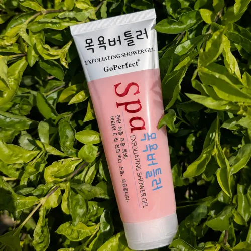 Tẩy Tế Bào Chết Body Spa Exfoliating Shower Gel GoPerfect Bản Trung Màu Hồng 300ml