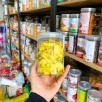 Thơm Sấy Muối Ớt Thơm Ngon 300g Hộp