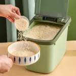 Thùng Đựng Gạo 10L - Thùng Đựng Gạo Chống Côn Trùng Bụi Bẩn Kèm Cốc 35x22x20cm