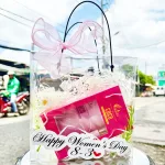 Túi Quà Tặng 8-3 Sữa Tắm Nước Hoa Charme Coco Hồng + Nước Hoa Charme Coco (Có Đèn Chớp)