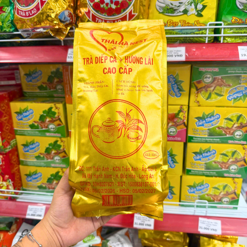 Mặt trước bao bì với tên sản phẩm và danh sách thành phần