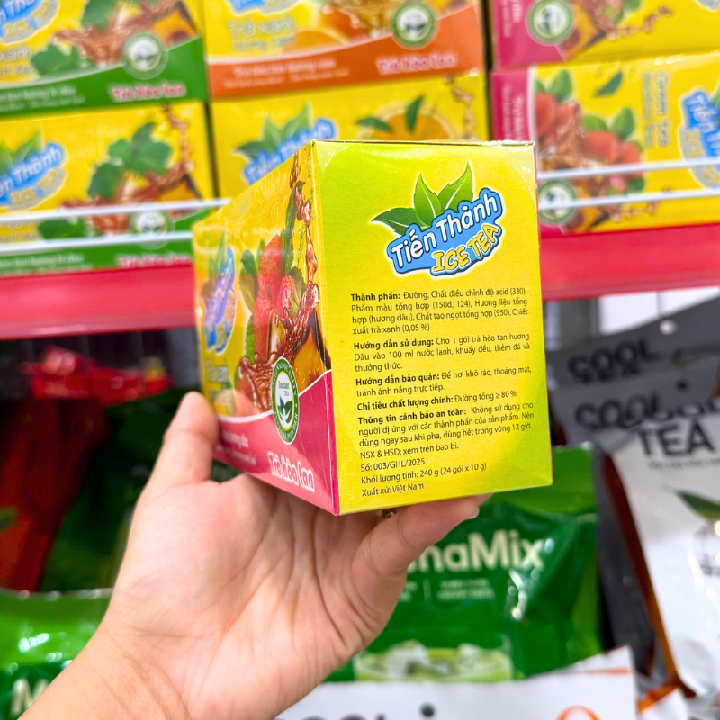 Trà xanh hòa tan Tiến Thành Ice Tea hương dâu 240g