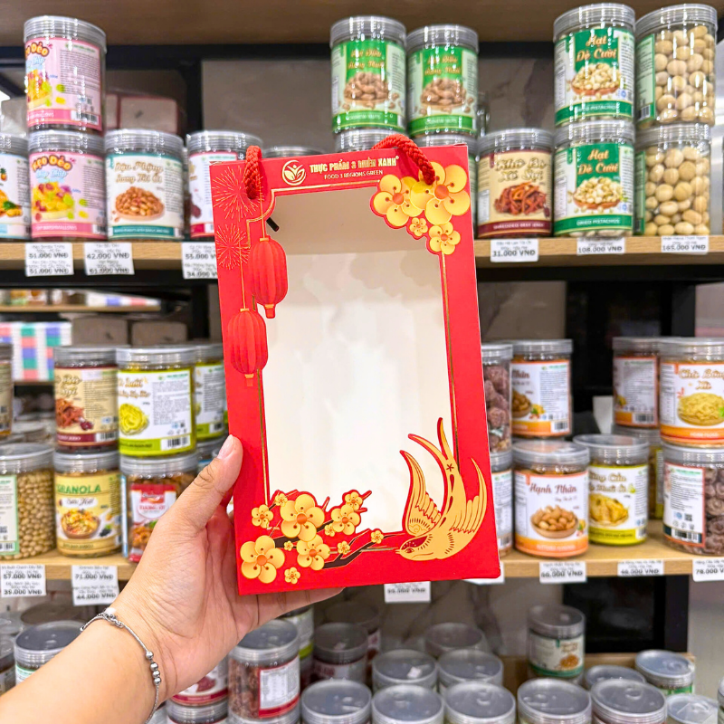 Mẫu túi dáng đứng trang trí hoa vàng và chim én