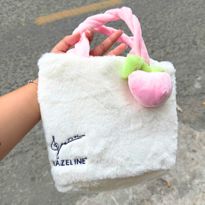 Túi Xách Vải Lông Mềm Mại Hazeline Màu Trắng Phối Hồng
