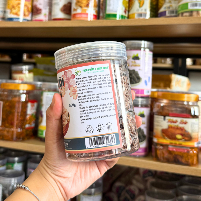 Bảng thành phần và hướng dẫn sử dụng trên nhãn sản phẩm