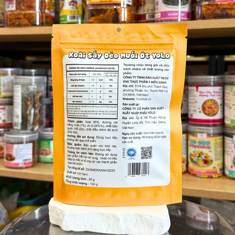 Mặt sau bao bì với thành phần và thông tin dinh dưỡng