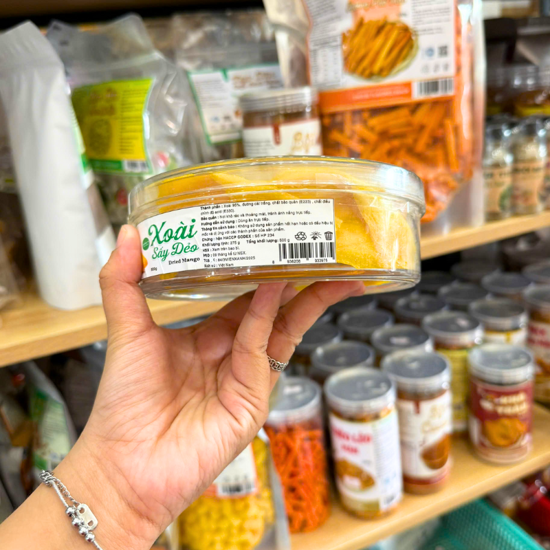 Xoài Sấy Dẻo Xếp Hoa 500g Hộp Tròn