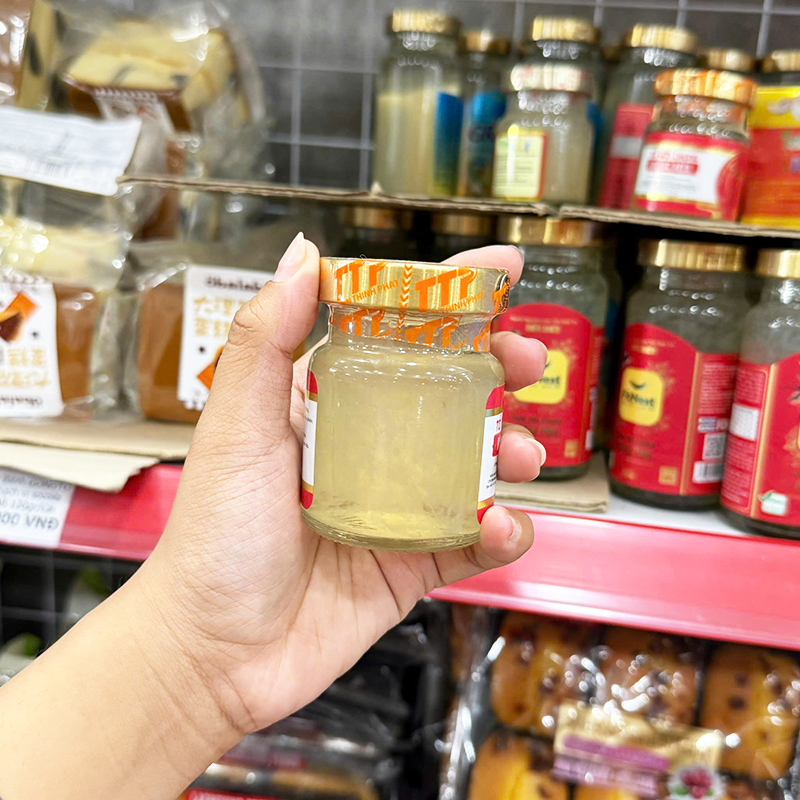 Phần yến bên trong hũ có thể quan sát trực tiếp