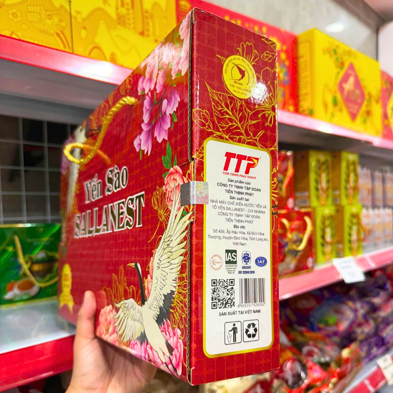 Thông tin đơn vị sản xuất trên cạnh hộp