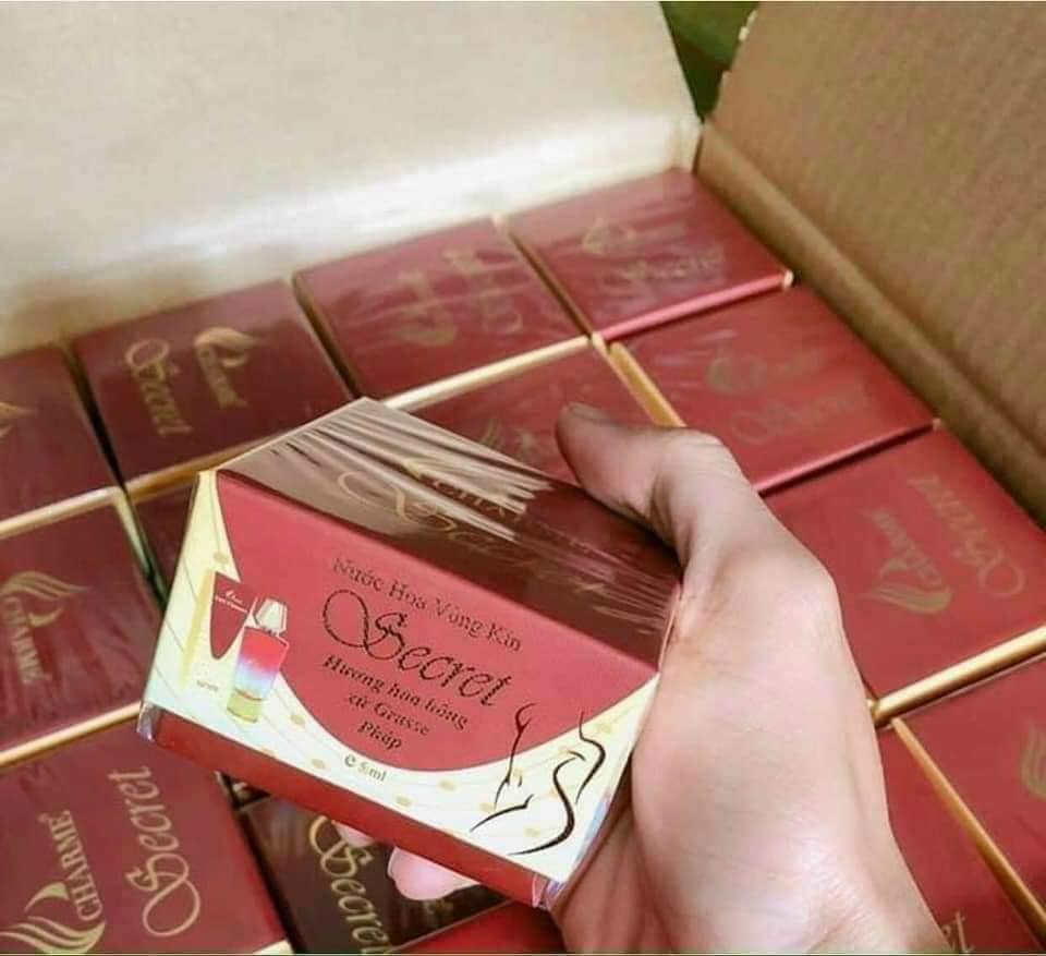Nước hoa vùng kín Charme Secret