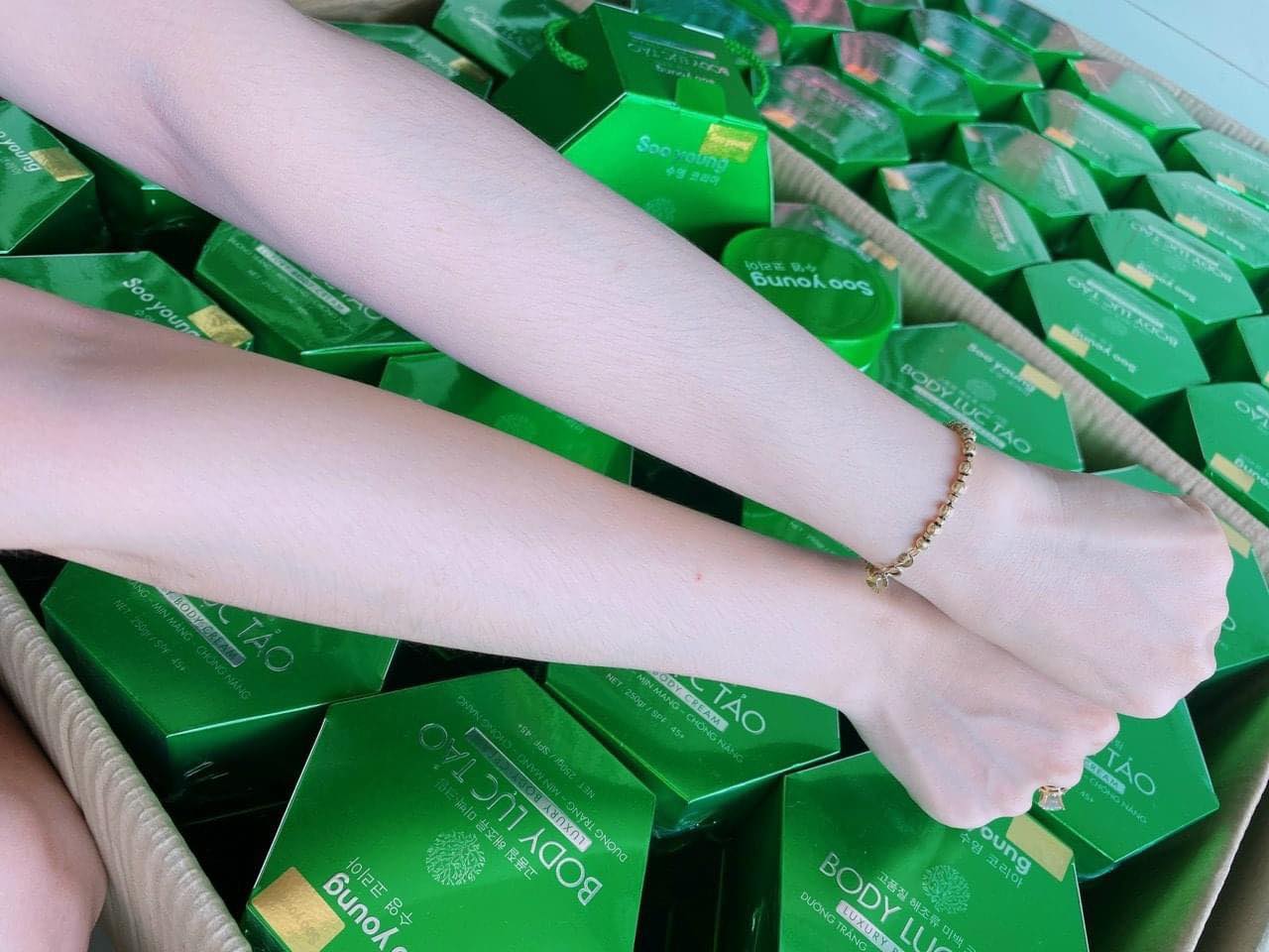 Kem body lục tảo Soo Young - kem dưỡng trắng số 1 thị trường