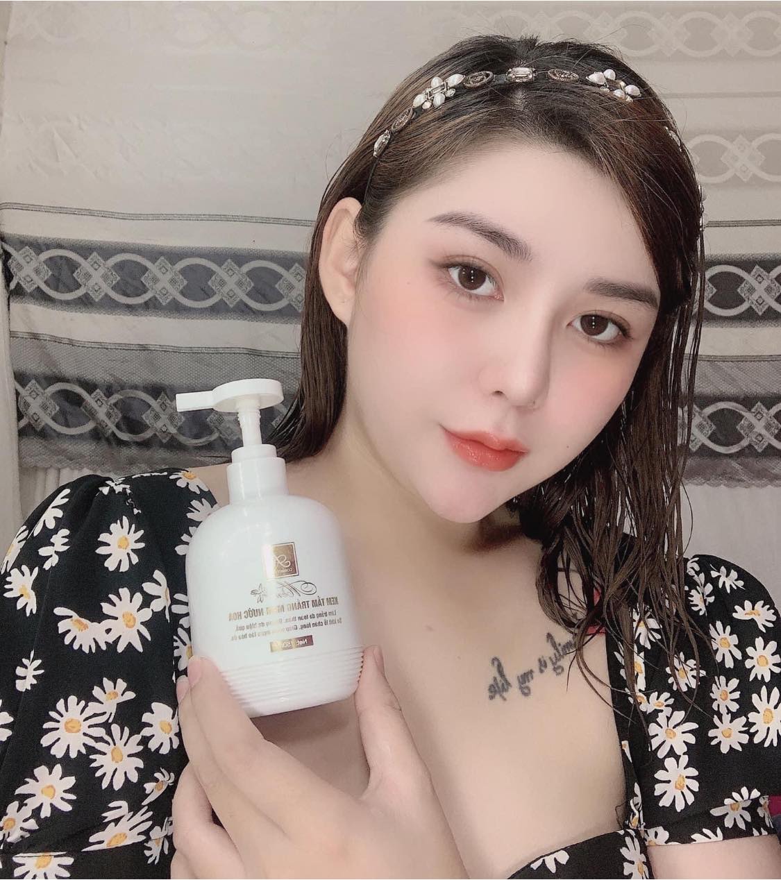 Kem tắm trắng mềm nước hoa như này mà mấy bà ko mê nữa thì thôi em chịu thua luôn nha