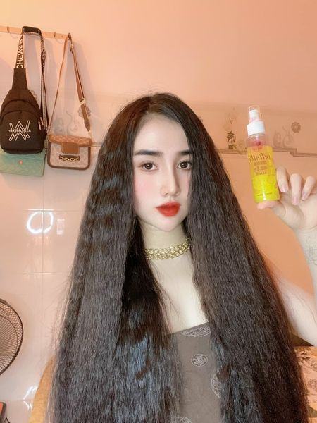 Xịt tinh dầu bưởi TUỆ VI sản phẩm từ thiên nhiên giúp kích mọc tóc