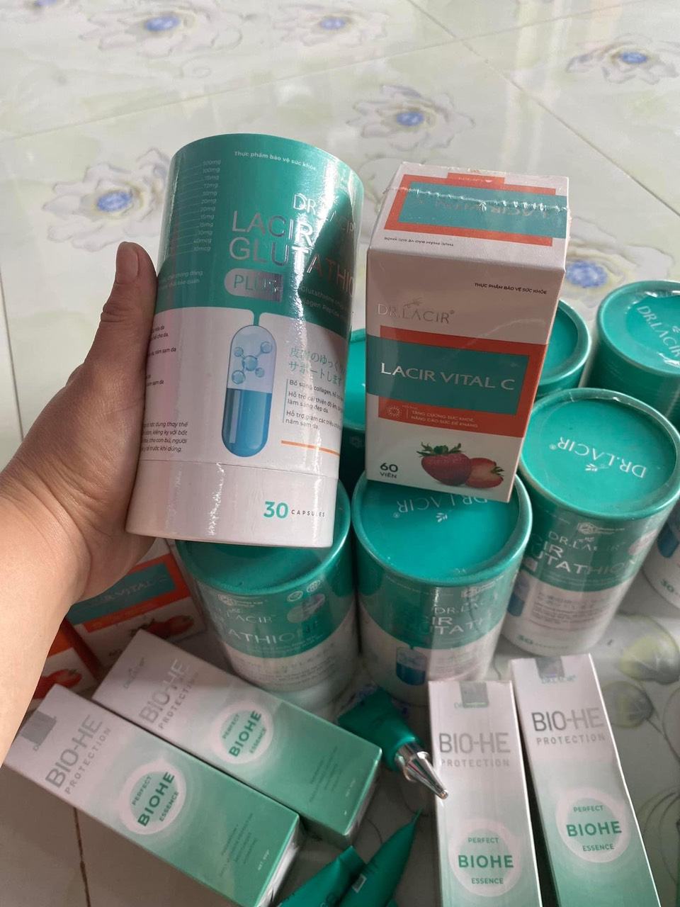 Viên uống glutathione plus mới tặng vitamin c  Chương trình khuyến mãi có hạn nhé chị em