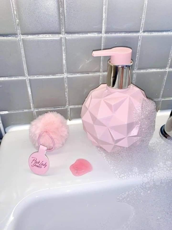 Sữa Tắm Xông Trắng Pink Lady  Cái tên được săn lùng rộn ràng nhất hiện nay