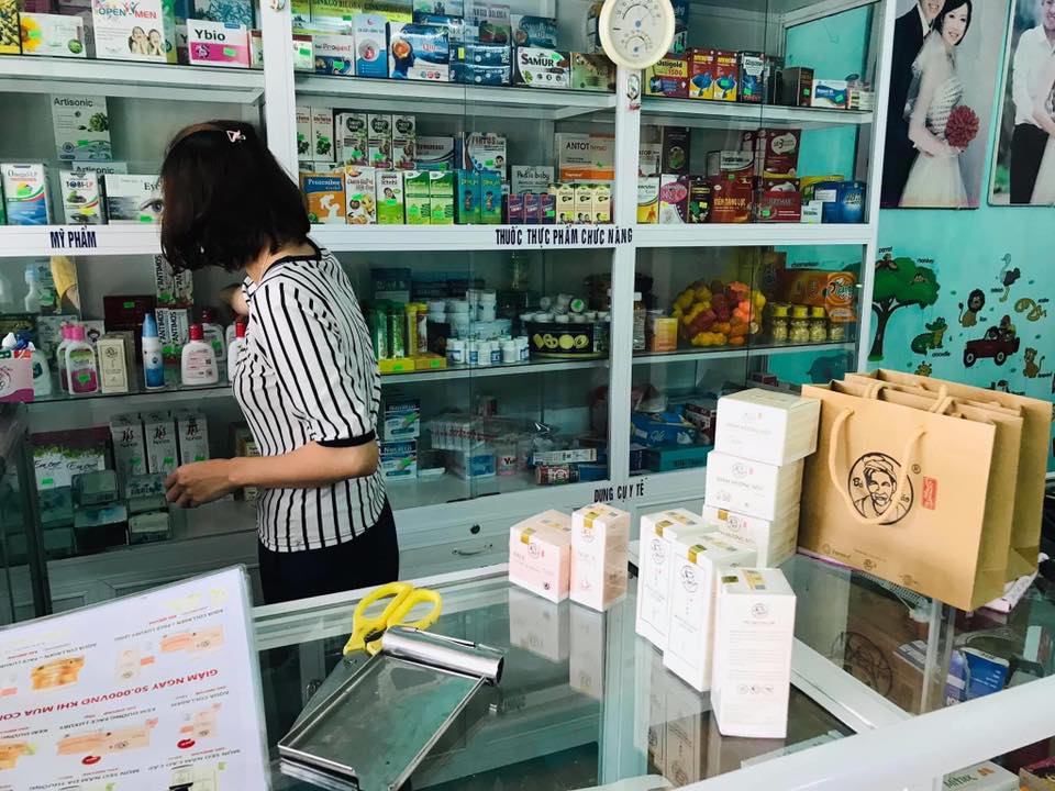 Trị mụn Bà Lão có mặt ở rất nhiều nhà thuốc trên toàn quốc