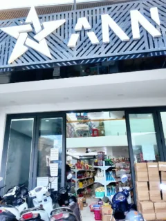 Ảnh đang ở Kho Sỉ ANN nè chị, em giữ chân ảnh rồi chị qua liền đi! 😂 Chị ở đâu qua "bế" ảnh về gấp giùm em, chứ hàng sỉ ở ANN nhiều quá ảnh lựa không muốn về luôn rồi này! Chị qua sẵn tiện gom luôn mấy thùng hàng hot hit về bán chung với anh luôn cho vui chị ơi! 🥰 📍Bấm vào link trên tiểu sử để biết thêm thông tin ưu đãi về các sản phẩm tại Kho sỉ ANN nha. #khosiann #fypp #viral #fypシ゚viral🖤tiktok #quan12 #xuhuong #Trending #sale #LearnOnTikTok #giaitri