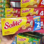 Bánh Solite Vị Dâu - Bánh Bông Lan Cuộn Kem Vị Dâu Solite 360g (18+2)