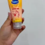 Sữa Dưỡng Thể Vaseline Healthy Bright Spf 50+ Daily Protection Brightening Serum Mini 70ml (Hàng Nhập Khẩu Có Tem Phụ)