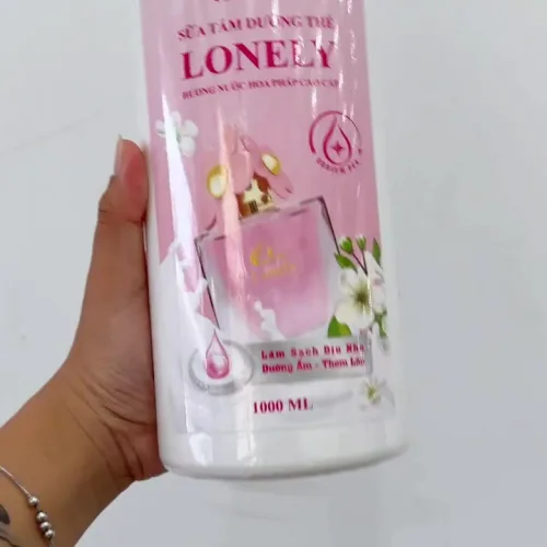 Sữa Tắm Dưỡng Thể Charme Lonely 100ml - Sữa Tắm Hương Nước Hoa Pháp Cao Cấp Charme
