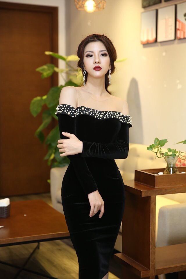 Những chiếc đầm đen đẹp muốn xỉu của mỹ nhân Việt