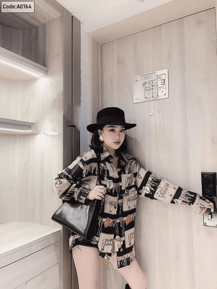 Áo sơ mi form rộng in họa tiết