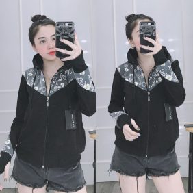 Áo khoác nữ có nón phối cổ và tay