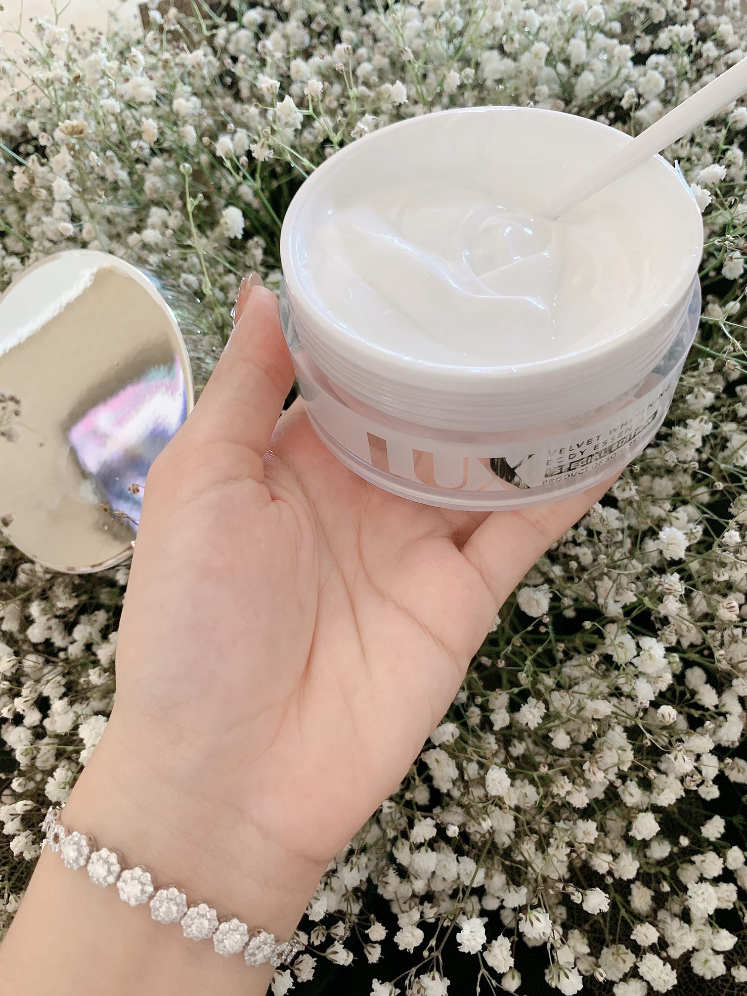 Giá sỉ kem body Lux tinh chất yến tươi chính hãng soHERBs Kem body Lux tinh chất yến tươi chính hãng soHERBs