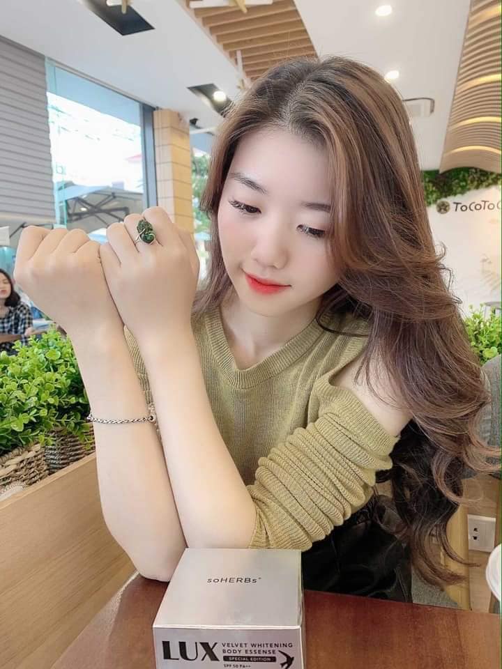 Giá sỉ kem body Lux tinh chất yến tươi chính hãng soHERBs Kem body Lux tinh chất yến tươi chính hãng soHERBs