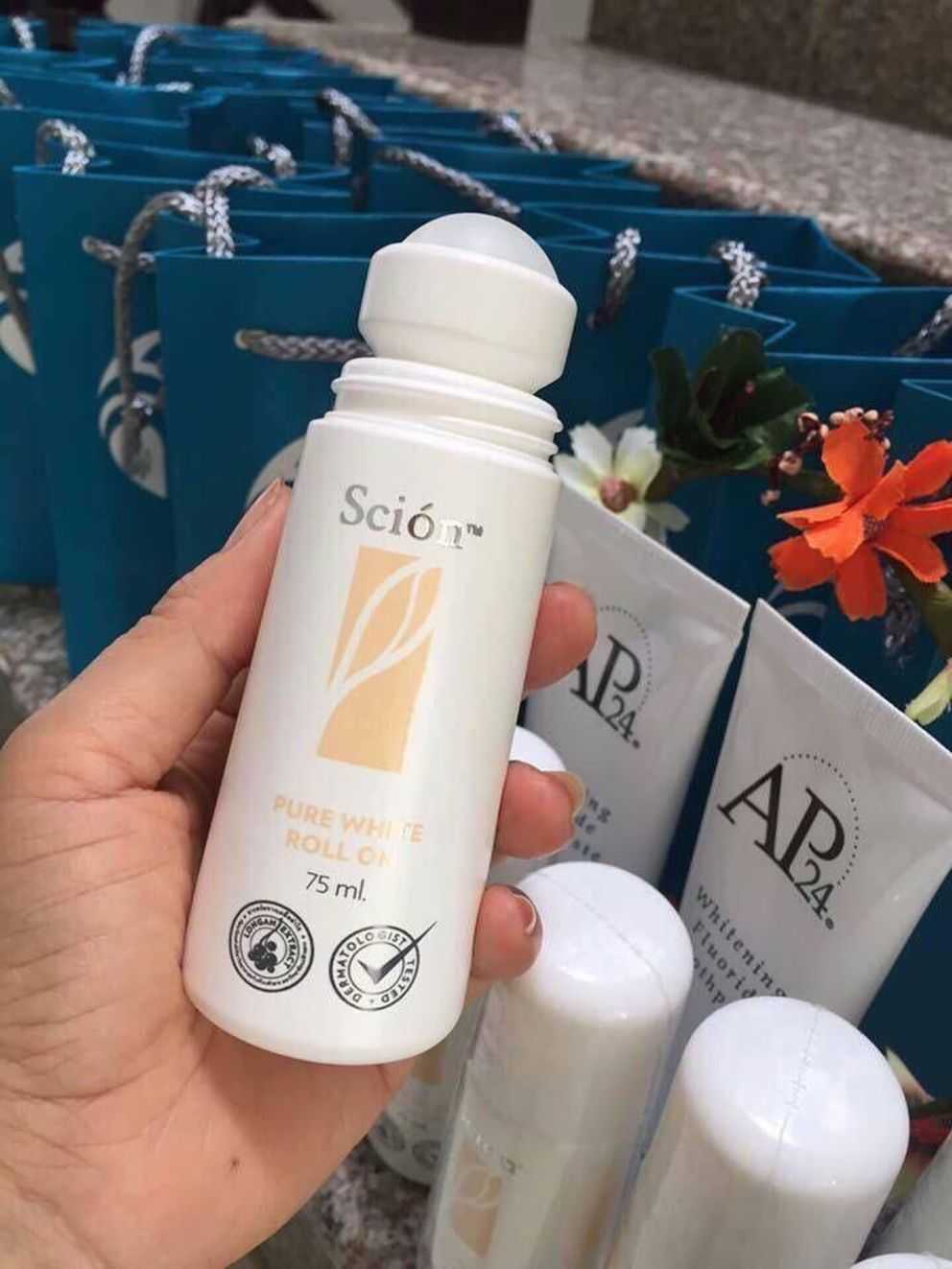 Lăn khử mùi NuSkin Scion Pure White Roll On Lăn khử mùi NuSkin Scion Pure White Roll On