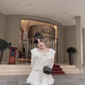 Set áo baby doll trắng  cổ bèo kết hợp short lai bèo