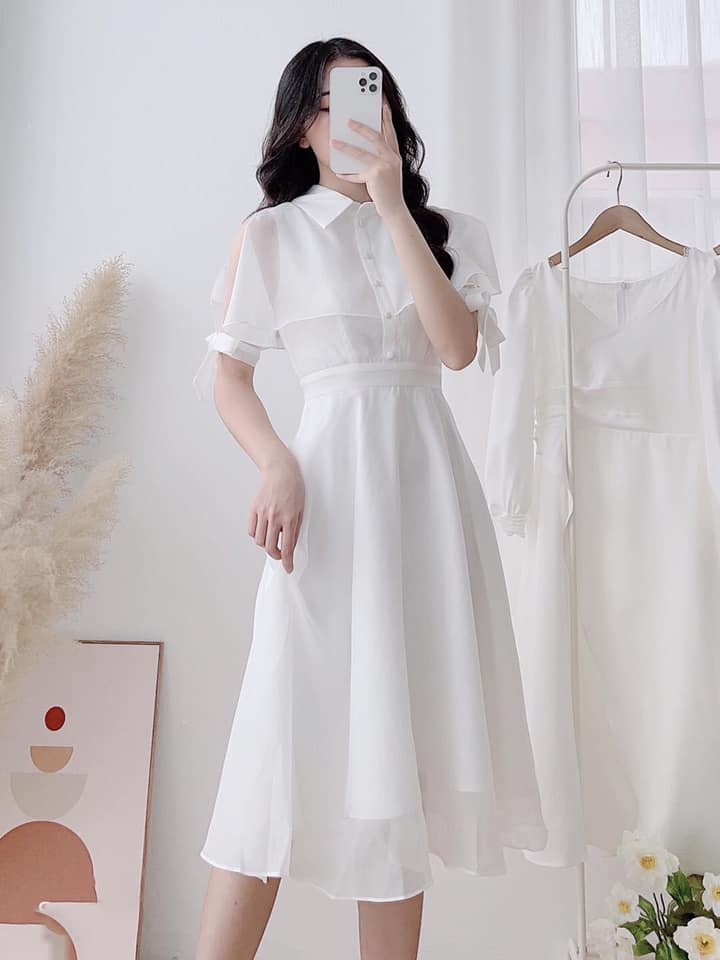 Đầm voan trắng xoè khoét tay tiên - ANN.COM.VN