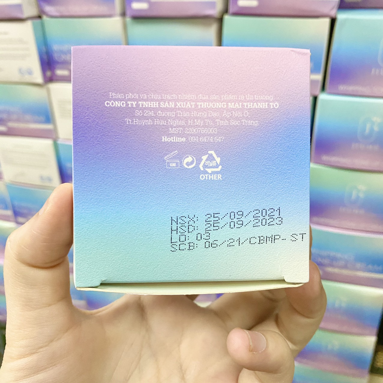 15256-0752124130-z2828196782465-582ec636b97f7f88e12c6ab1ed192459-9.jpg Kem Face Jiuhe Thanh Tô Cosmetics - FACEJ