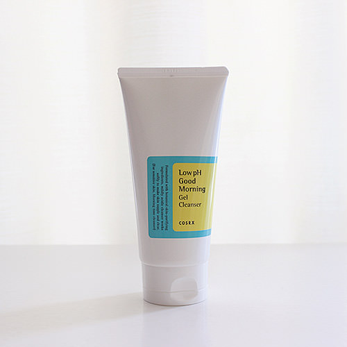 Sữa rửa mặt Cosrx Low PH Good Morning Gel Cleanser 150ml Sữa rửa mặt Cosrx Low PH Good Morning Gel Cleanser 150ml