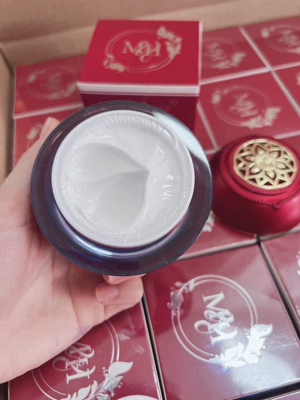 Kem Face VIP Đỏ Giảm Thâm Nám Căng Bóng Da Balla Luta Kem Face VIP Đỏ Giảm Thâm Nám Căng Bóng Da Balla Luta