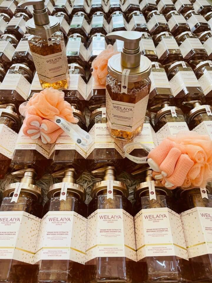 15878-z3125215687072-947bd33edcab527f5051f0f4f66e5032-8.jpg Sữa Tắm Trắng Da Cánh Hoa Hồng Weilaiya Damask 450ml Chính Hãng - 6971025880783