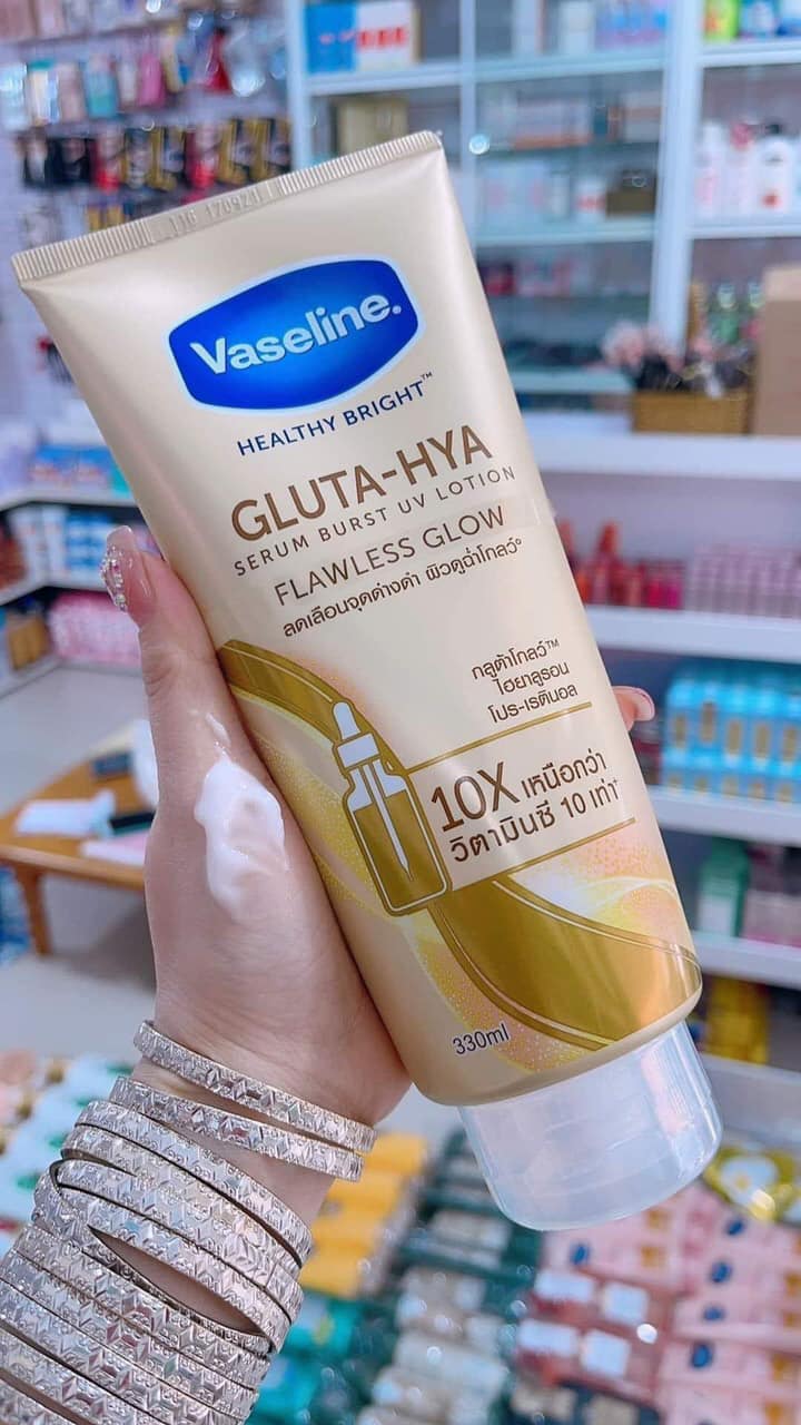 16276-275899515-3275410362690534-9183705052637455547-n-9.jpg Sữa Dưỡng Thể Vaseline 10X Vàng Healthy Bright Gluta Hya Serum Flawless Glow 330ml (Hàng nhập khẩu có tem phụ) - 8851932427739