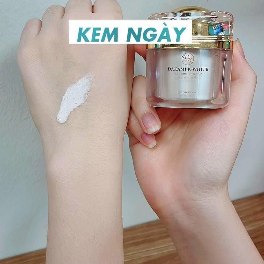 Kem Dakami K White Ban Ngày 3 In 1