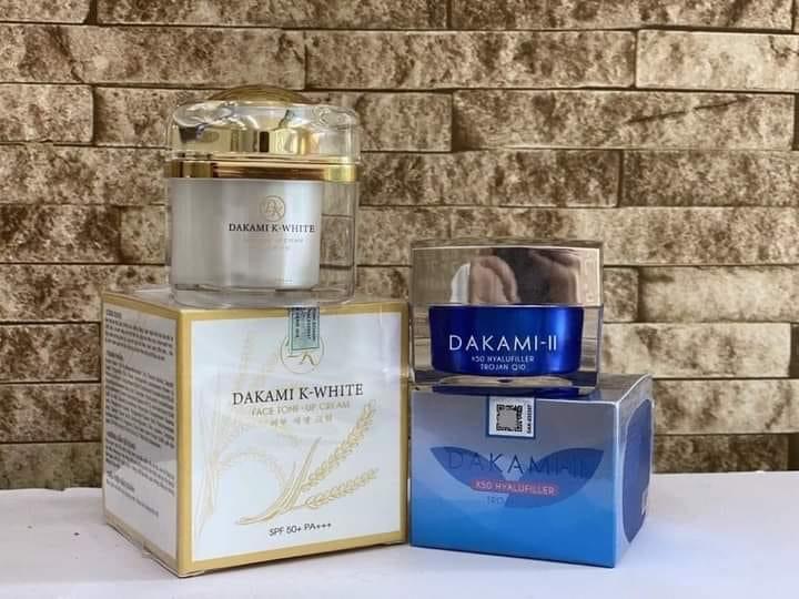 Kem Dakami K White Ban Ngày 3 In 1